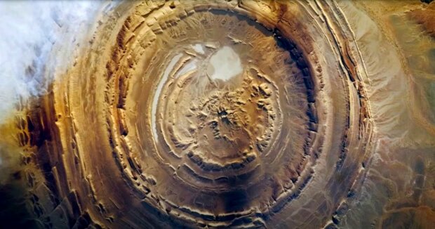 Mysteriöses “Auge der Sahara”: in Afrika erschien ein riesiger Krater mit einem Durchmesser von 40 km